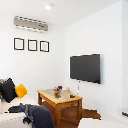 Home2book Comfort Getaway Terrace & Bbq, Tatil Evi *