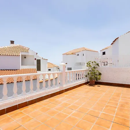 Home2book Comfort Getaway Terrace & Bbq, Tatil Evi *